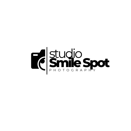Studio smile spot logo
